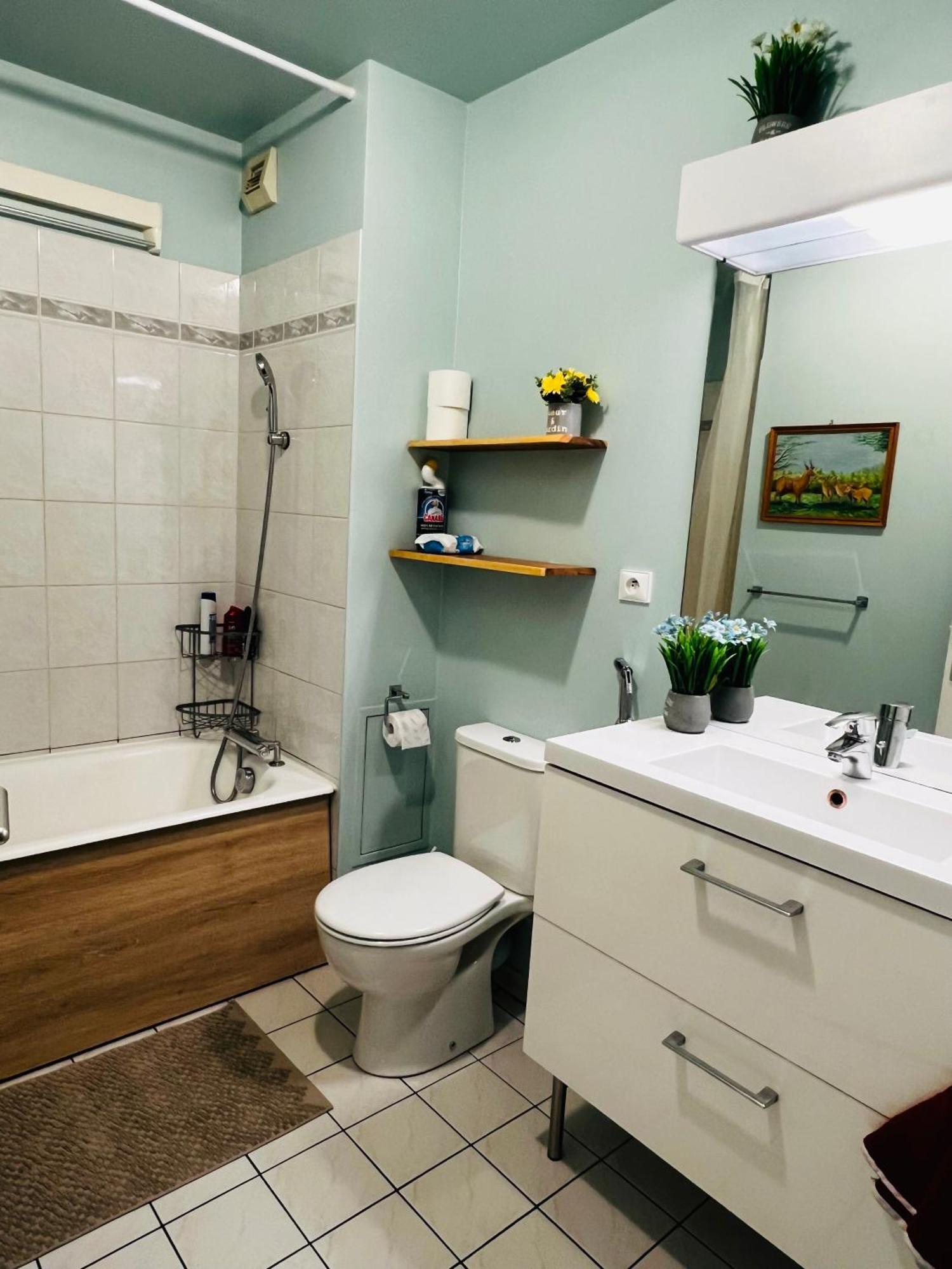 Studio Cosy 15 Mins De Paris Centre Asnieres-sur-Seine Luaran gambar